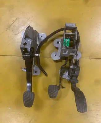 Renault Megane IV Accelerator throttle pedal 180026830R 465013420R