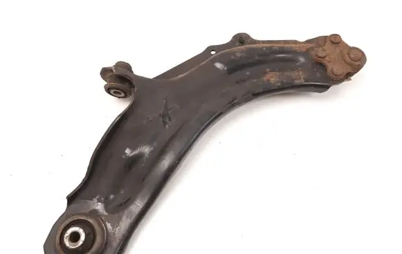 Mercedes-Benz Citan W415 Front lower control arm/wishbone 8200586561