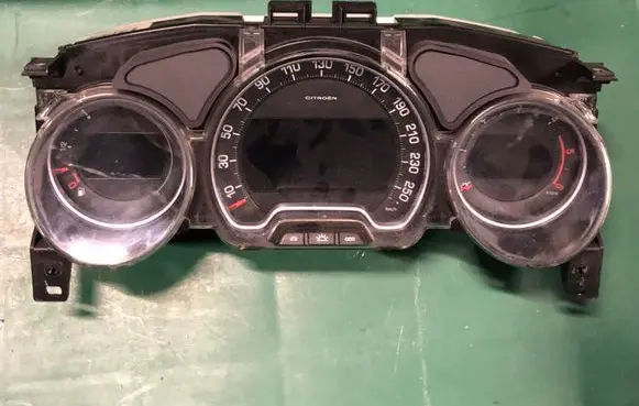 Citroen C5 Speedometer (instrument cluster) 9665557480 21206110139073