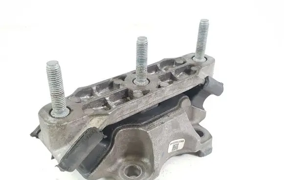 Jeep Grand Cherokee WL Gearbox mounting bracket 68375820AB