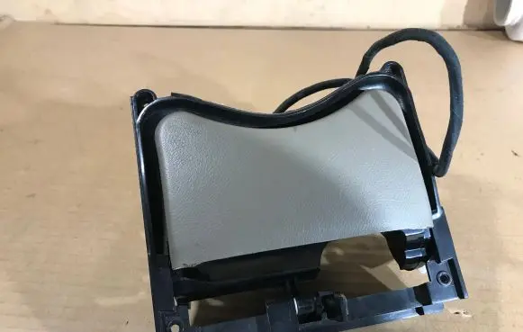 Ashtray (front)