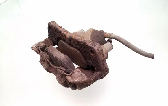 Toyota Yaris Front brake caliper