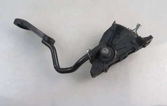 Seat Alhambra (Mk1) Accelerator throttle pedal YM219F836AA 7M3721603B