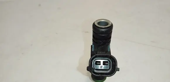 Volkswagen Jetta V Fuel injector 07K906031C 9232G12483
