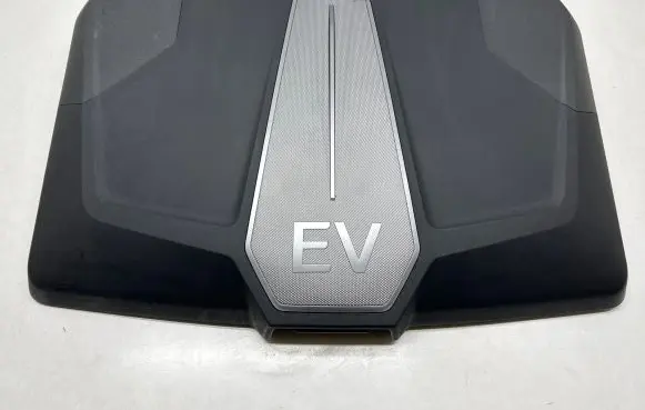 KIA EV6 Front trunk storage compartment 