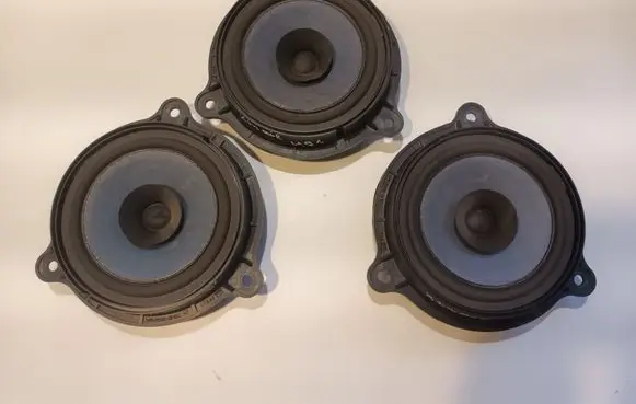 Nissan X-Trail T30 Front door speaker 28156CR000