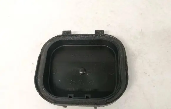 Volkswagen Lupo Headlight/headlamp dust cover 38110749