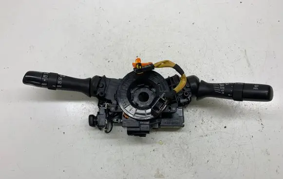 Lexus IS 220D-250-350 Wiper turn signal indicator stalk/switch 173832 3031017F192 17F111
