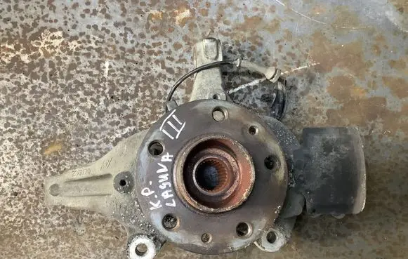 Renault Laguna III Front wheel hub 400150179R
