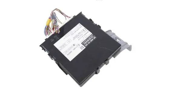 Volvo V70 Door central lock control unit/module 2325007083 88801CA001