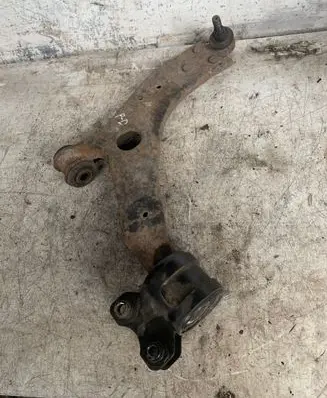 Volvo V50 Front lower control arm/wishbone