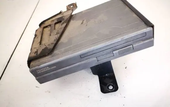 Toyota Corolla Verso AR10 Navigation unit CD/DVD player 0866200870 08662-00870