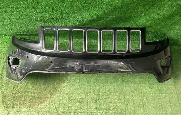 Jeep Grand Cherokee Front bumper