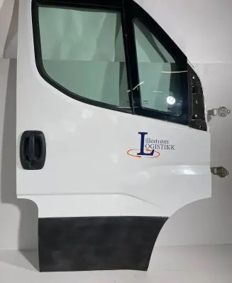 Iveco Daily 6th gen Front door