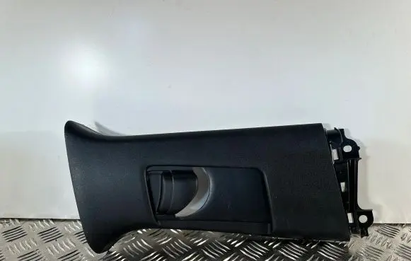 (B) pillar trim (top)