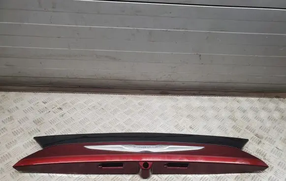 Chrysler Pacifica Tailgate trim 5RL88NRVAG