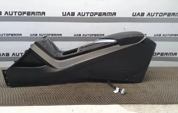 Hyundai i40 Center console