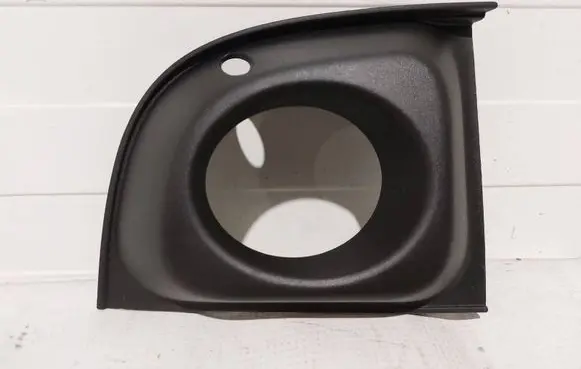 Front fog light trim/grill