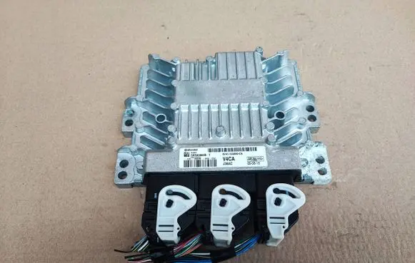 Ford Kuga I Engine control unit/module 8V4112A650CA 8V41-12A650-CA