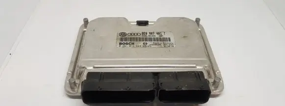 Volkswagen PASSAT B5.5 Engine control unit/module 8E0907101T 0281011444