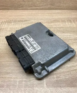 Opel Astra G Engine control unit/module ECU 90589736 0281001670