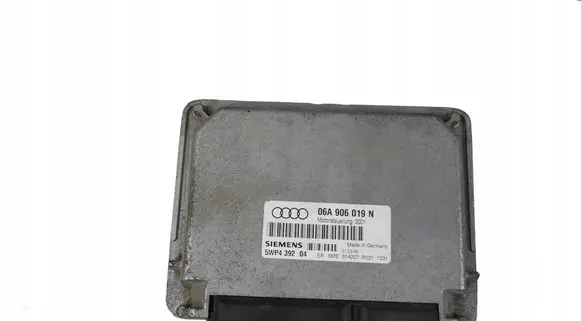 Audi A3 S3 8L Engine control unit/module 06A906019N