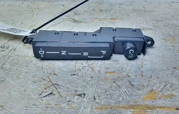 Mercedes-Benz CLS C219 Gear shift selector indicator A2115420426