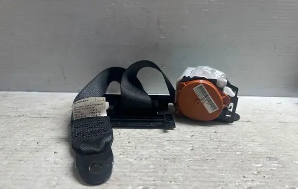 Nissan Qashqai Middle seatbelt (rear) 502ZT8F2KY 307735699 16092015
