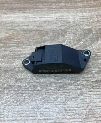 Mercedes-Benz E W211 Airbag deployment crash/impact sensor A0018209326