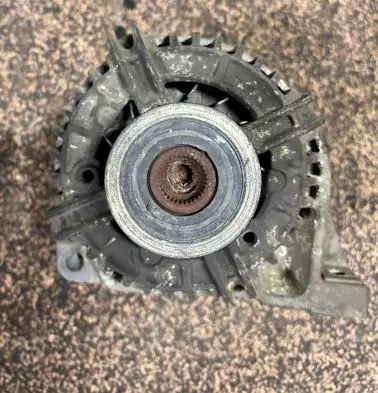 Volvo S60 Generator/alternator 8676498