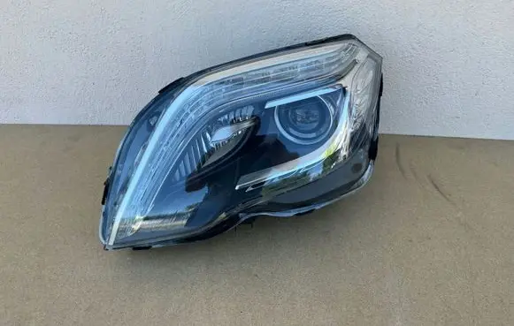 Mercedes-Benz C W204 Headlight/headlamp A2048201539