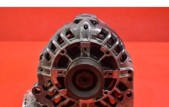 Skoda Fabia Mk1 (6Y) Generator/alternator 03D903025J