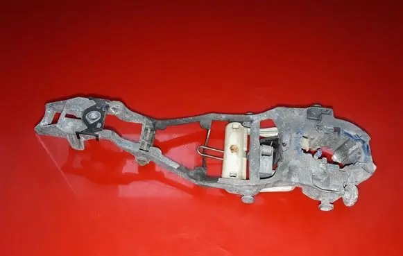 Skoda Roomster (5J) Front door exterior handle/bracket 5J0837886