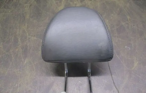 Mazda 5 Rear seat headrest 