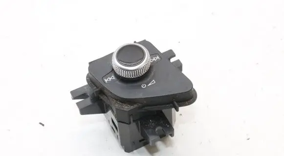 Audi Q7 4M Sound control switch 4M2919616B