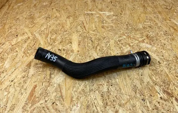 Hyundai Santa Fe Engine coolant pipe/hose