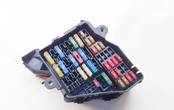 Audi A4 S4 B5 8D Fuse box set