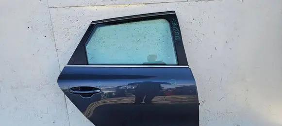 KIA Ceed Rear door 