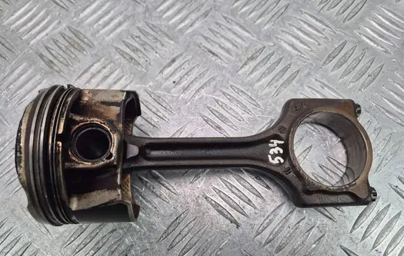 BMW 1 F20 F21 Piston 77165