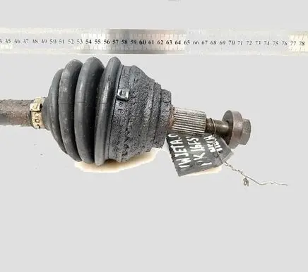 Volkswagen Jetta V Front driveshaft