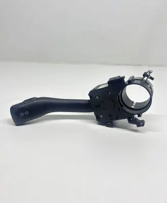 Volkswagen Golf IV Indicator stalk 8L0953513 474840 202705