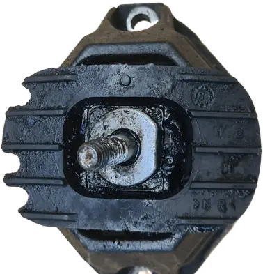 BMW 5 E60 E61 Engine mount bracket 6770642 677064201