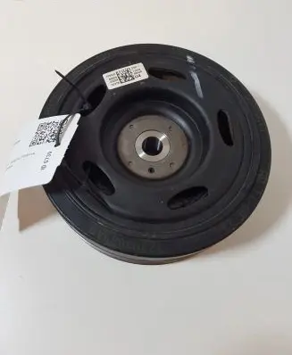 Nissan Qashqai J12 Crankshaft pulley 123038894R