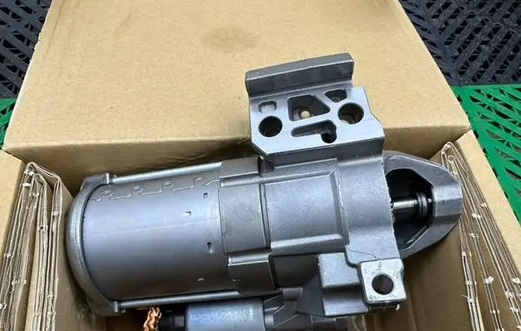 BMW 5 G30 G31 G38 Starter motor 8621840 0001172609