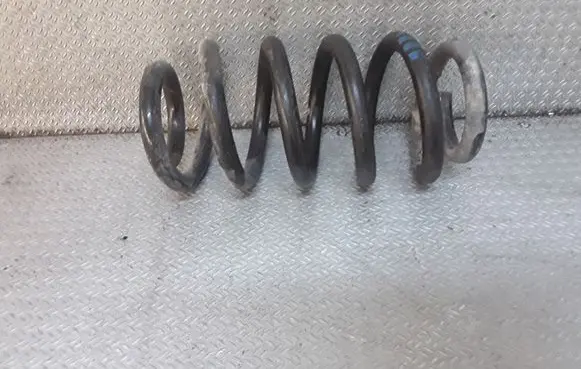 Audi A6 S6 C6 4F Front coil spring 