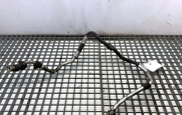 Audi Q7 4L Air conditioning (A/C) pipe/hose 7L6820017D