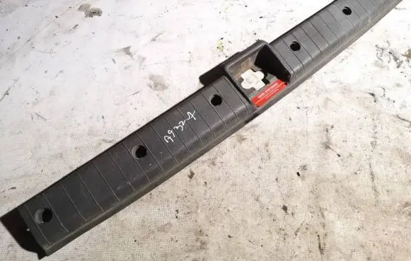 Mercedes-Benz ML W163 Other trunk/boot trim element a1636940033