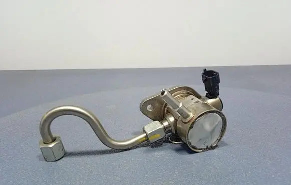 Maserati Levante Fuel injection high pressure pump 0136868