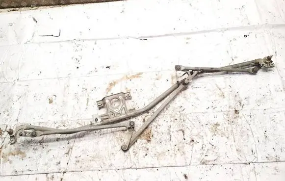 Opel Zafira A Front wiper linkage and motor