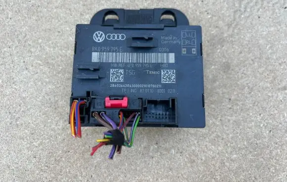 Audi A4 S4 B8 8K Door control unit/module 8K0959795E 4F0959795L